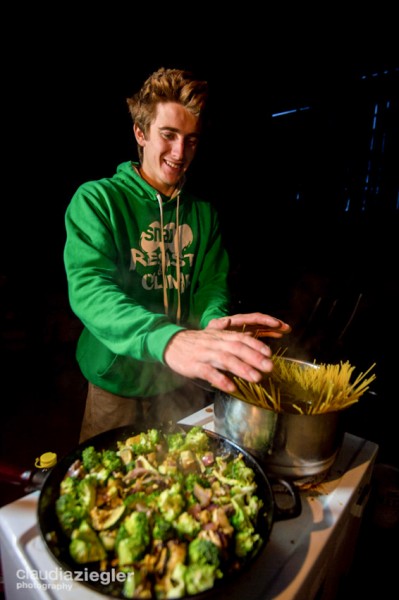 Sebastien cooking Flatanger