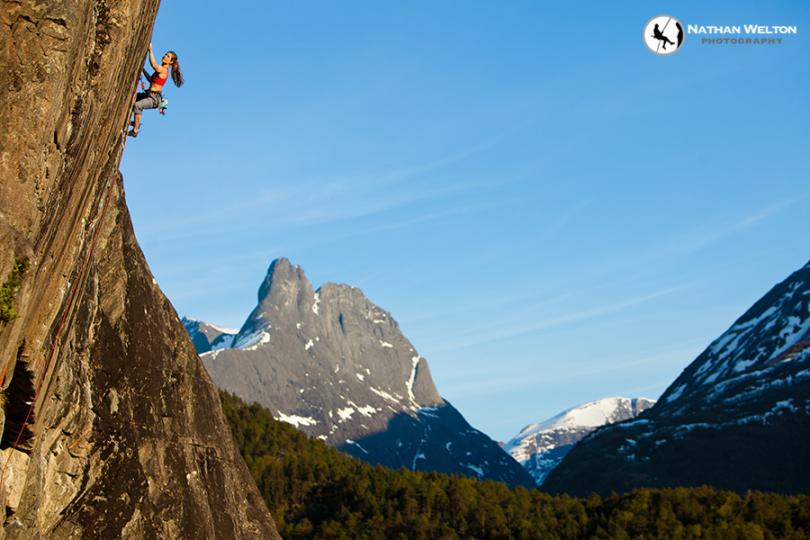 24_image-52c96a50dc59b-page-01